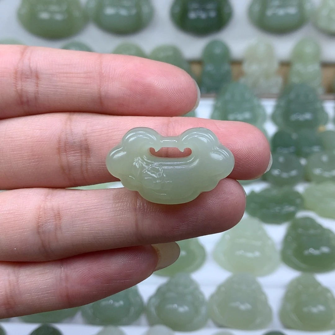 【闪购商品】颈饰未镶嵌和田玉