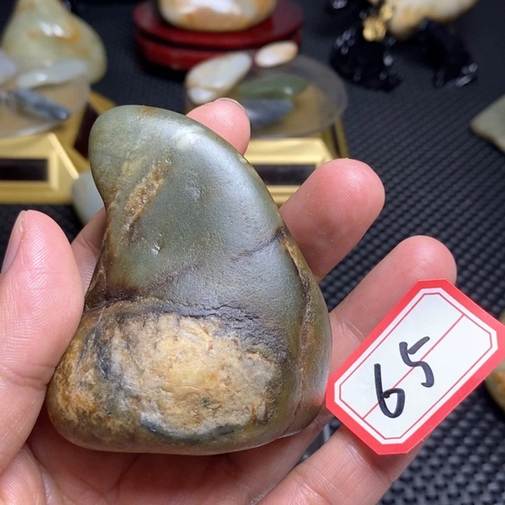 未镶嵌和田玉把件65