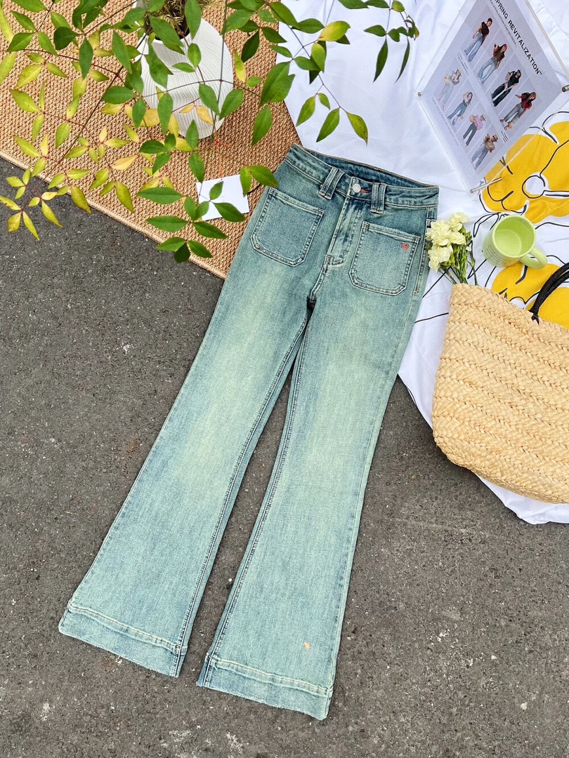 【慕伽】弹力细腻超柔软质感十足洗水微喇裤牛仔裤