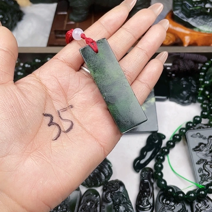 烧***烤蛇纹石玉未镶嵌挂件