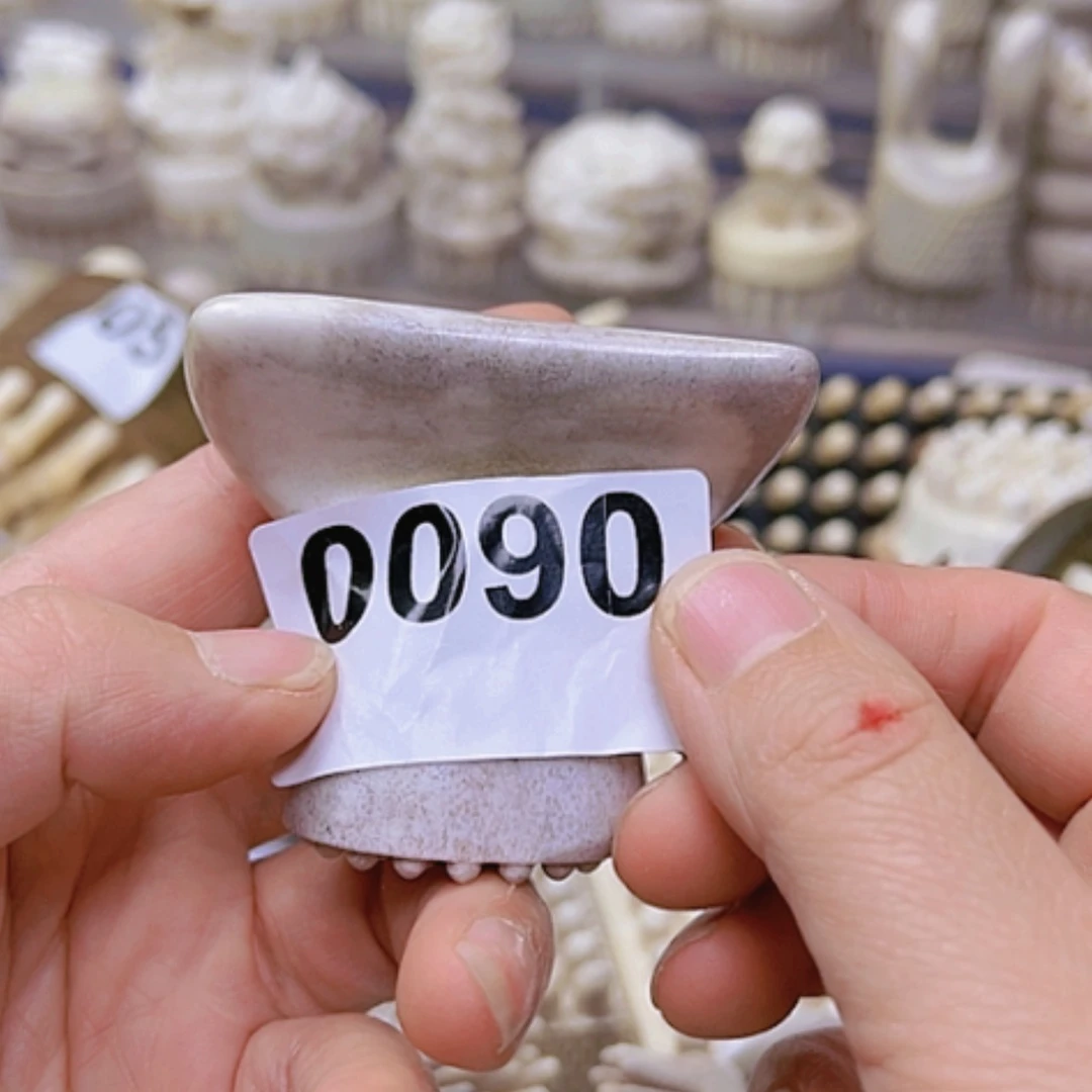 【闪购商品】砖雕鹿角特价微瑕处理