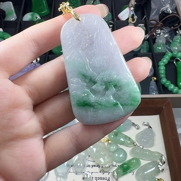 翡翠未镶嵌颈饰11
