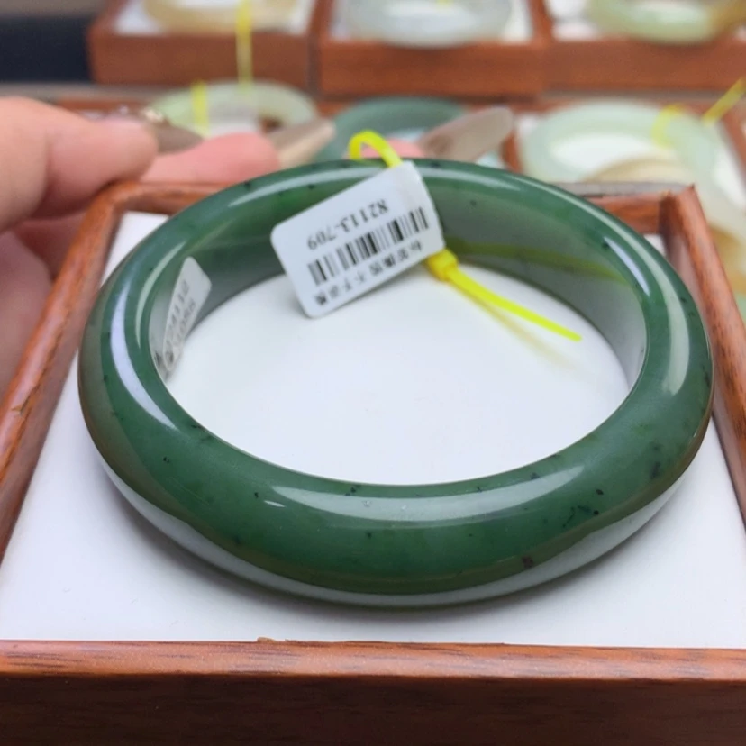 【闪购商品】和田玉手镯未镶嵌62
