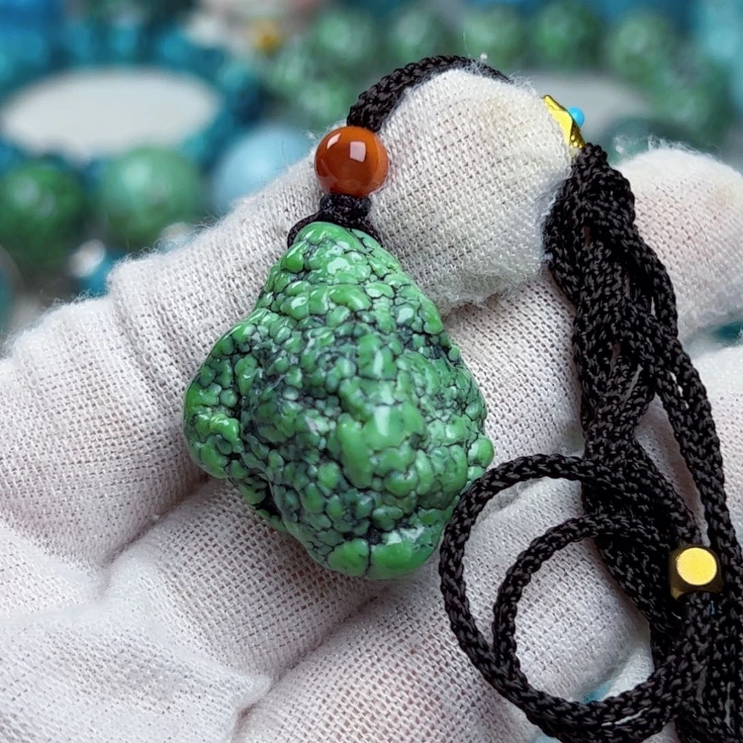 未镶嵌绿松石珠宝奇石