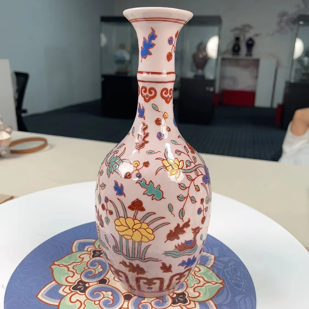 红稀土花草观音瓶+底座+礼盒