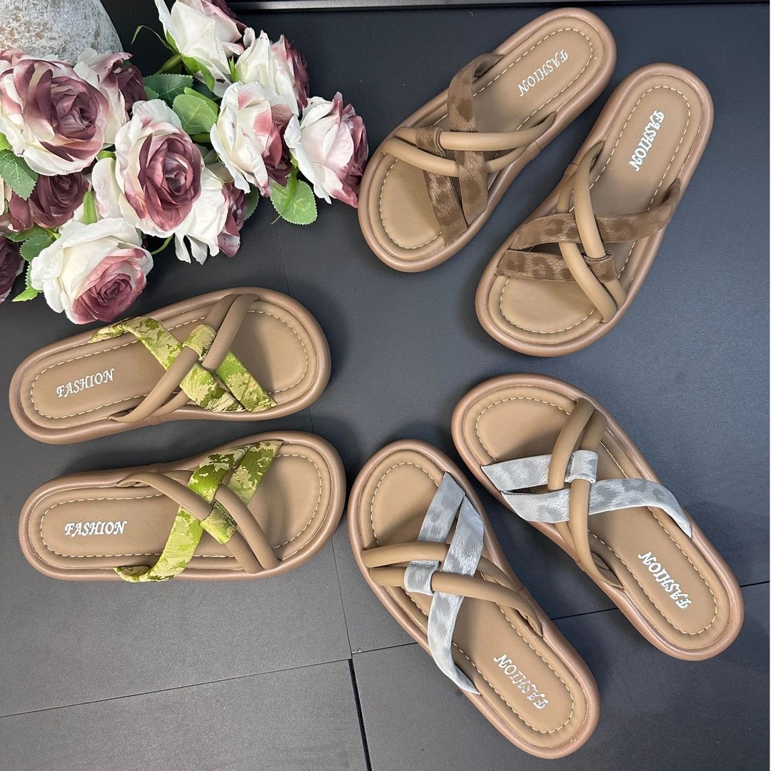 2025夏交叉豹纹舒适时尚百搭软底韩版平底防滑休闲外穿露趾拖鞋女