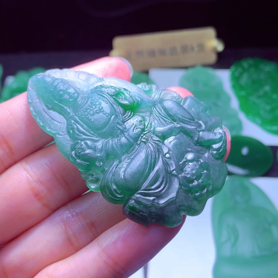 艺***刚未镶嵌定制翡翠天然