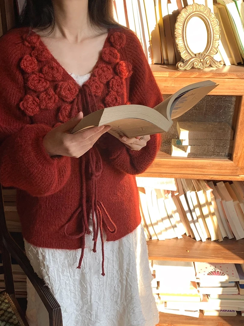 【酒渍玫瑰】法式v领立体钩花别致针织衫红色高级感温柔风上衣女