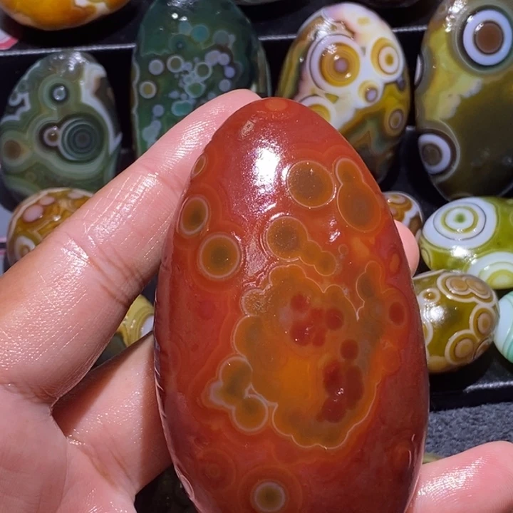 皇***岸玛瑙/玉髓未镶嵌珠宝半成品