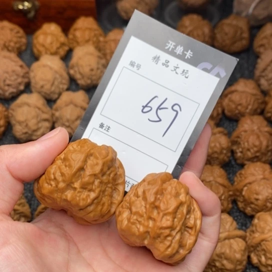 吊坠桃核我是第一百37
