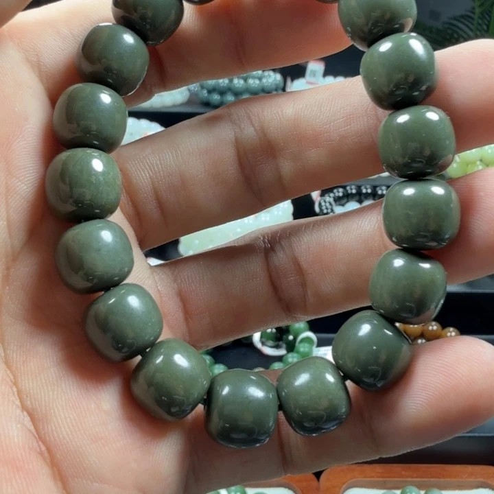 未镶嵌手链和田玉