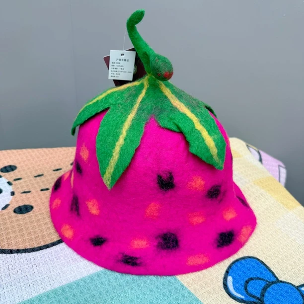 草莓帽手工羊毛毡撞色创意圆帽子