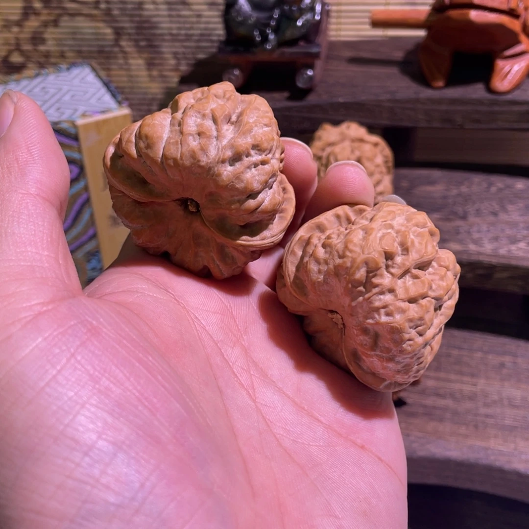劉***霄文玩核桃吊坠蛤蟆