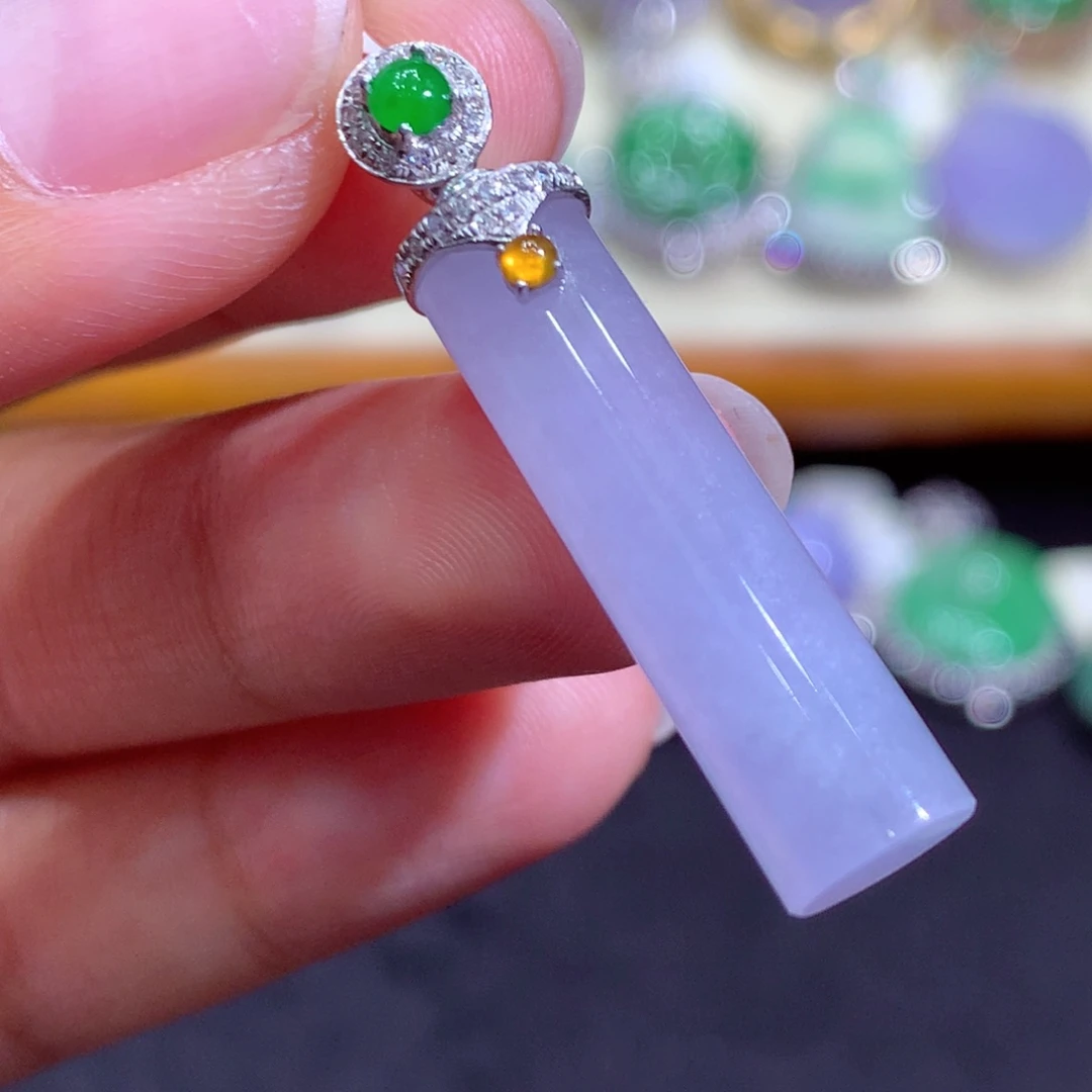 吊坠(不含链)18K金镶嵌翡翠