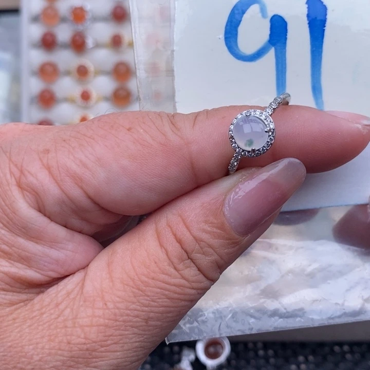 未镶嵌戒指翡翠缅甸