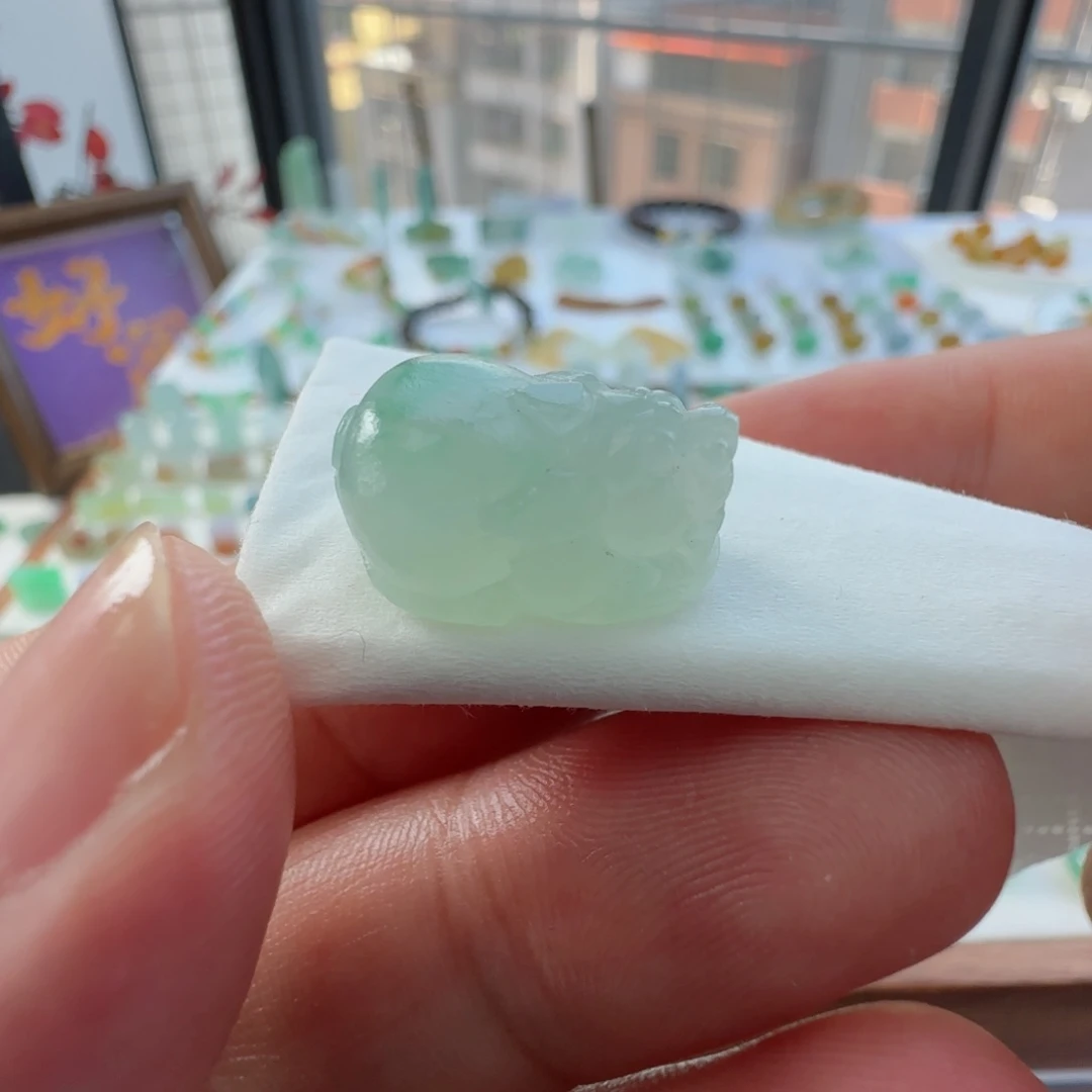 未镶嵌定制翡翠定制翡翠毛货不退不换