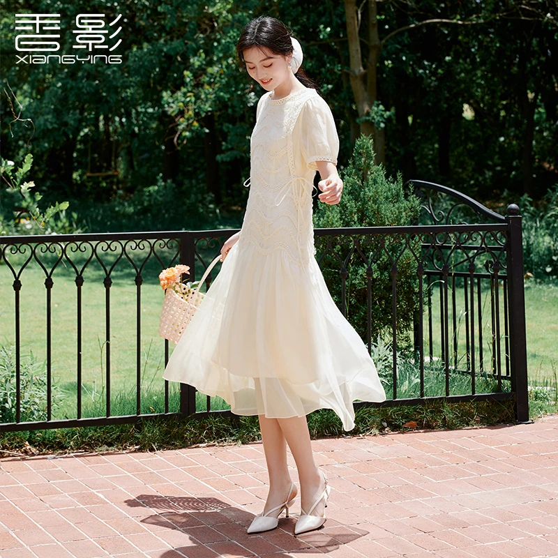 L85A010连衣裙 香影波浪条纹网纱连衣裙夏季新款镂空系带米色裙子