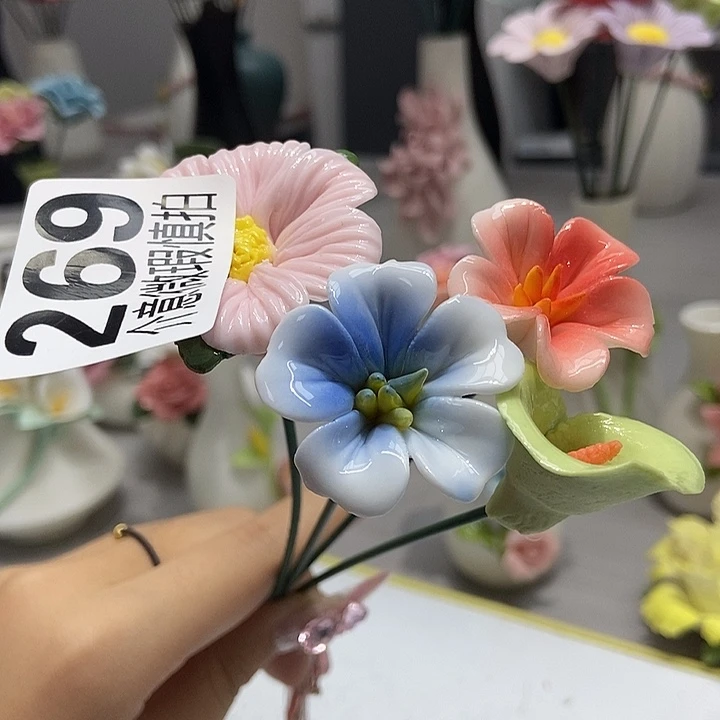 陶瓷纯手工捏花设计