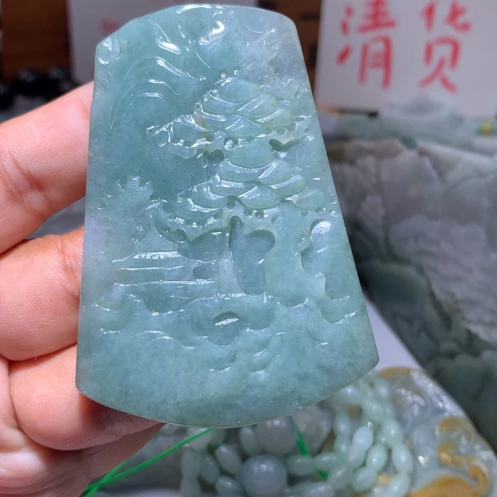 翡翠未镶嵌颈饰保真天然A货翡翠