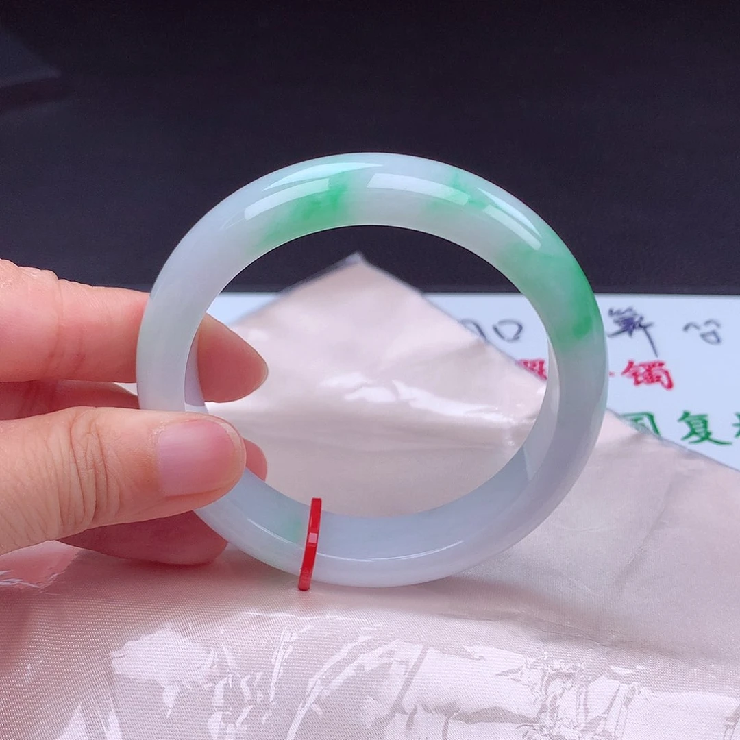 翡翠手镯未镶嵌手镯001819