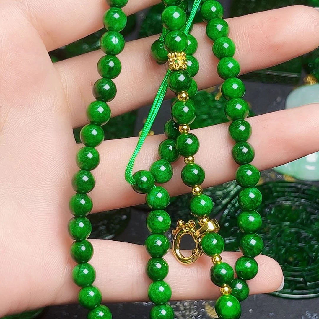 颈饰未镶嵌翡翠多样性