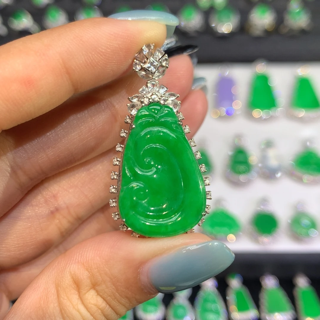 翡翠18K金镶嵌吊坠(不含链)