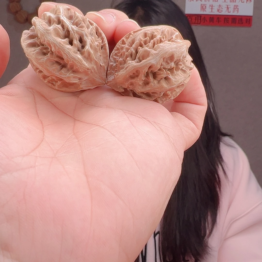 文玩核桃吊坠八棱楸子