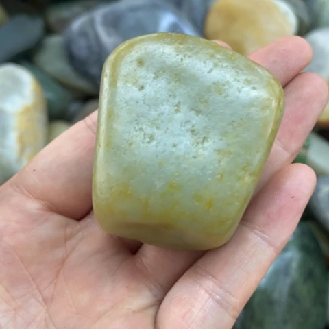 和田玉（糖玉）未镶嵌挂件