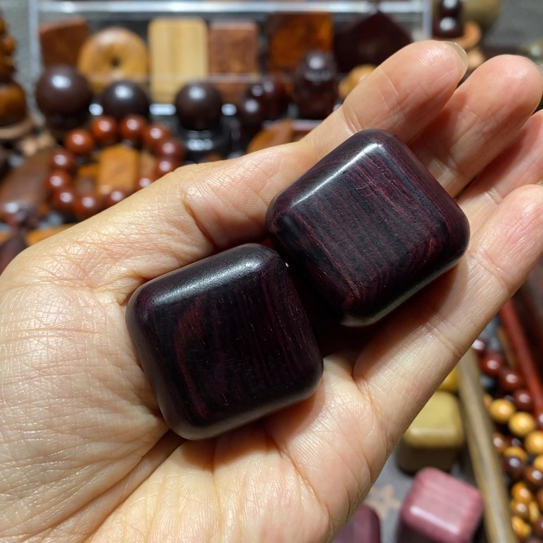 用***5木赛州黄檀木块两个