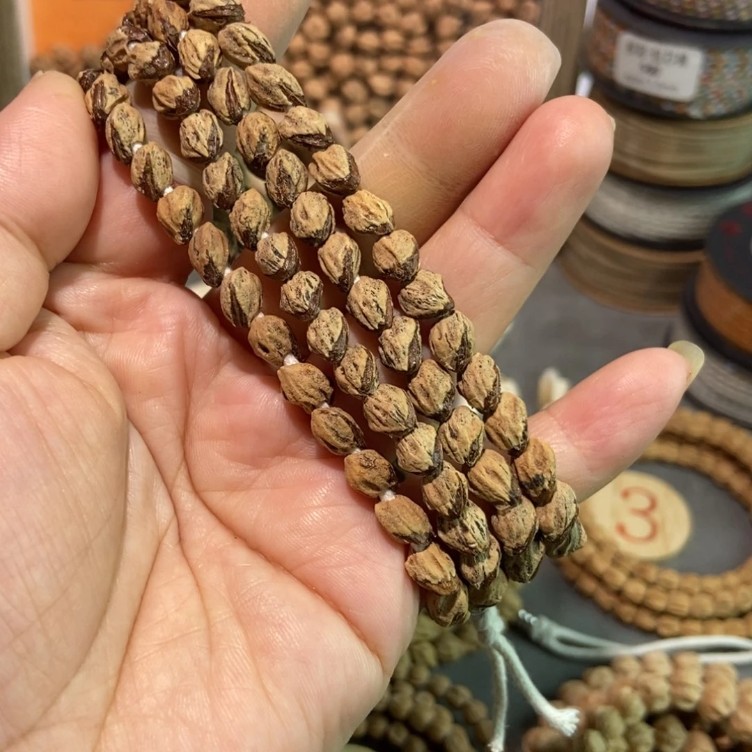 ****邈吊坠柏香籽/百香籽