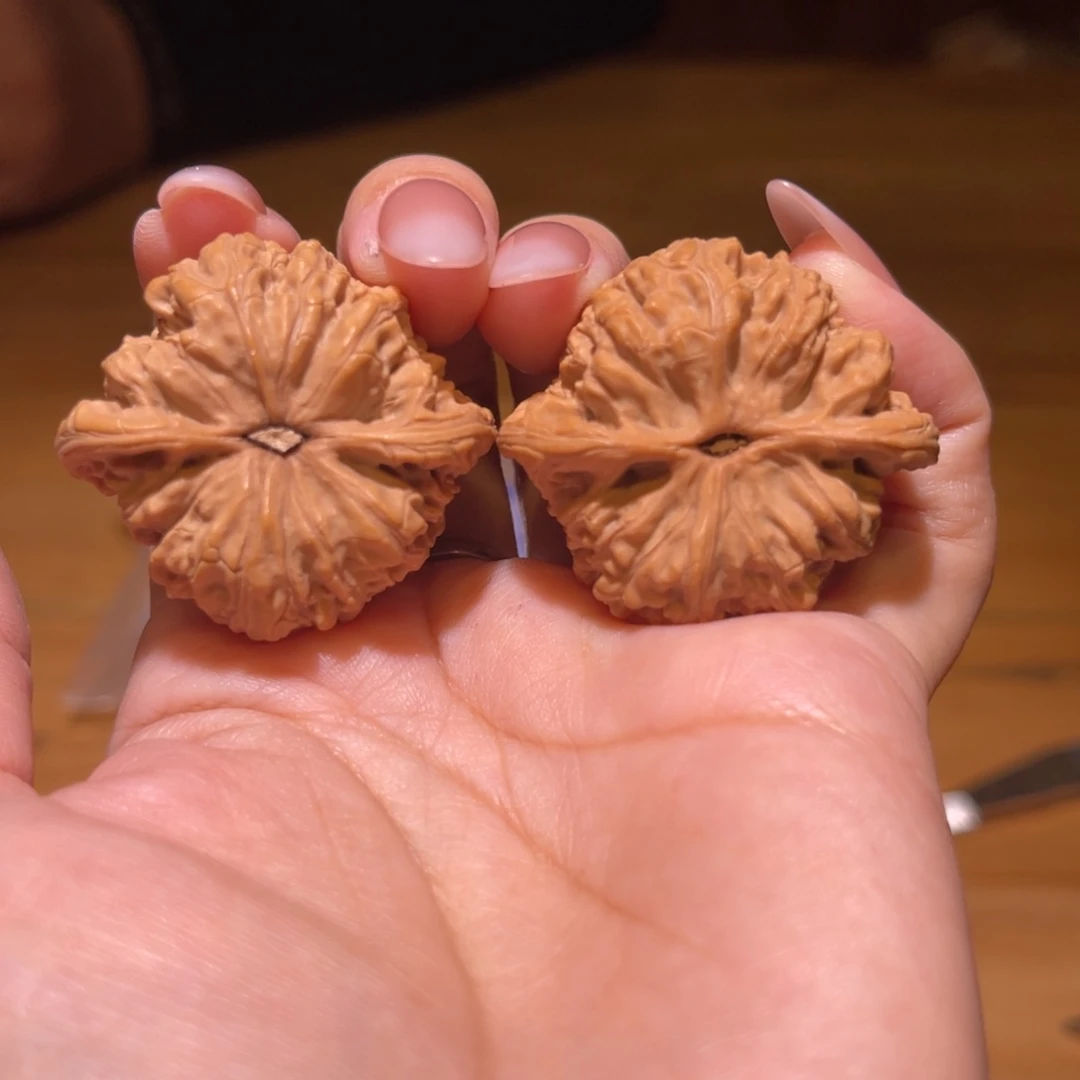 文玩核桃把件悠****山37密纹