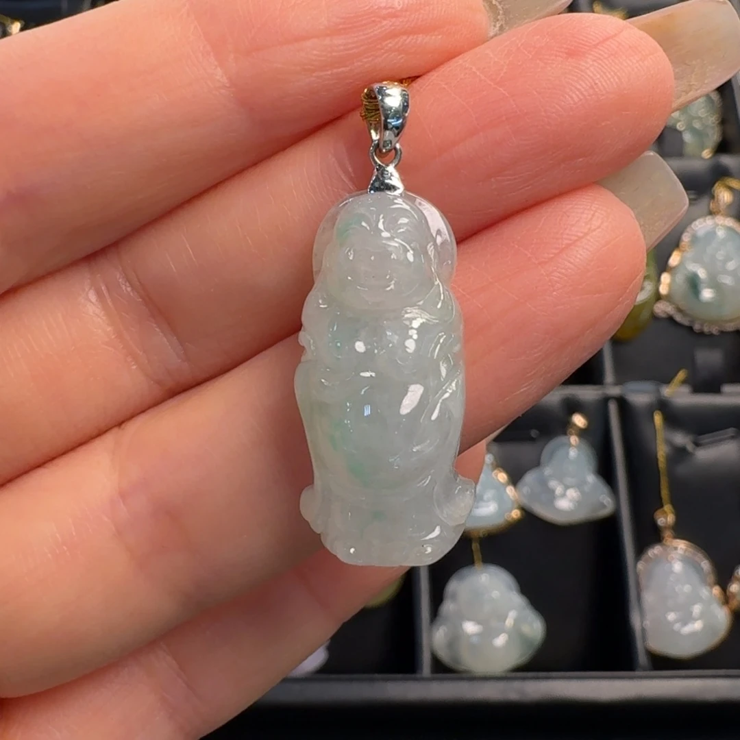 翡翠18K金镶嵌颈饰佛公