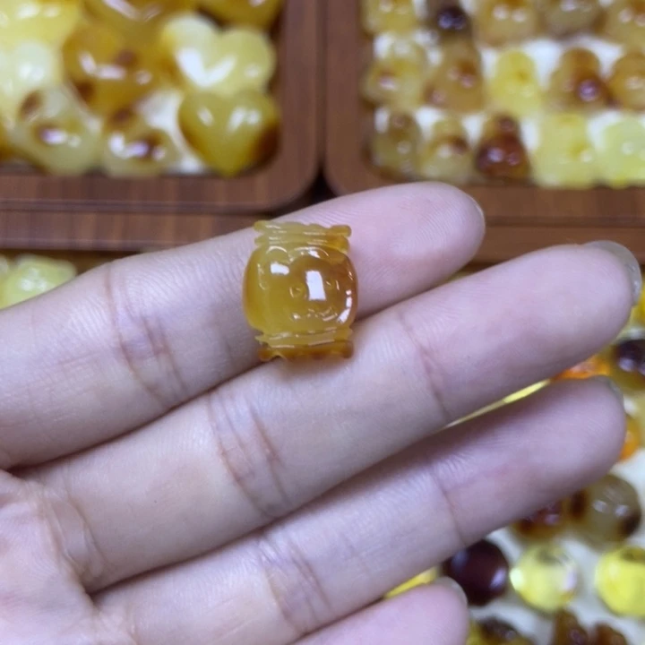 吊坠橄榄核糖果37