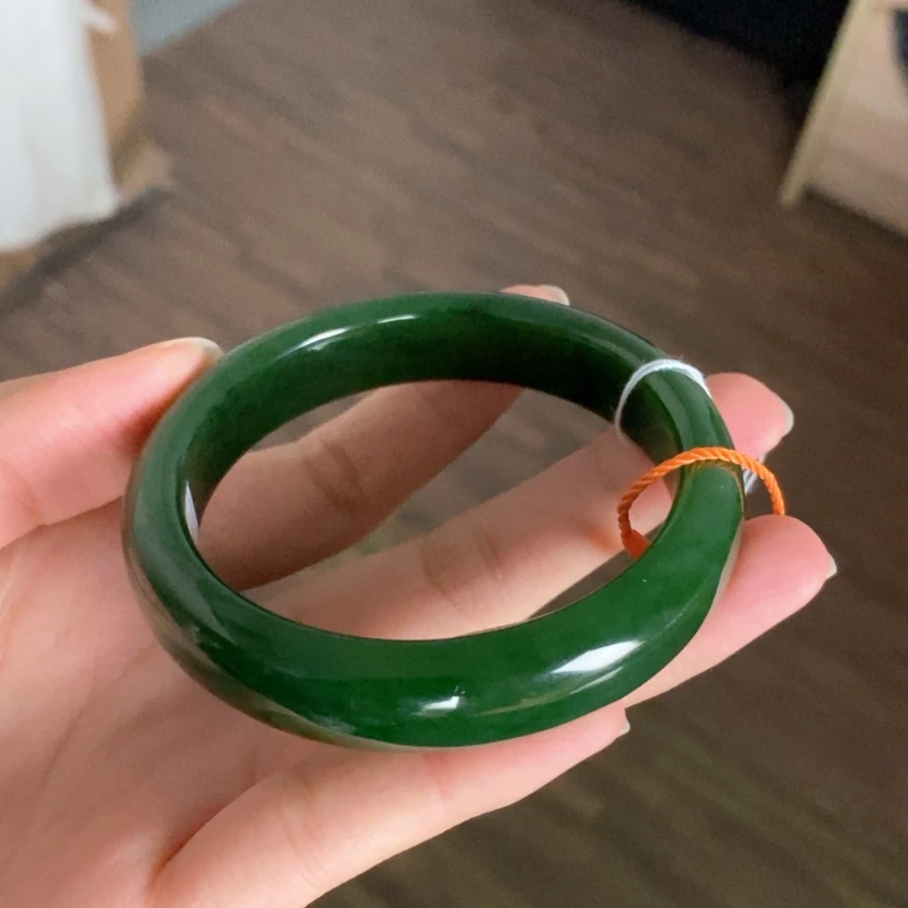 【闪购商品】未镶嵌手镯和田玉（碧玉）