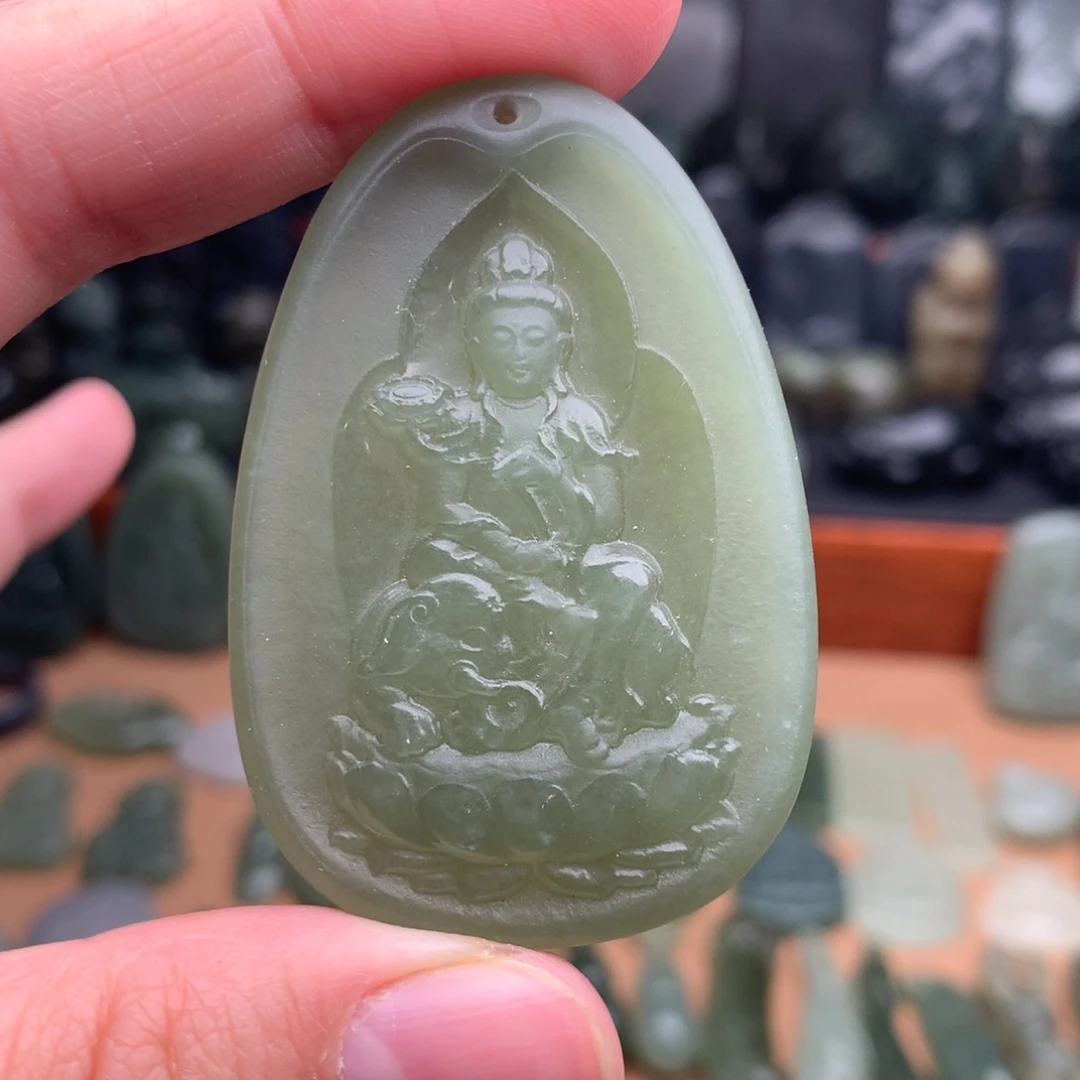 和田玉未镶嵌颈饰挂件37