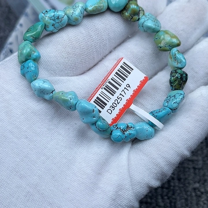 沃***沃绿松石未镶嵌其他