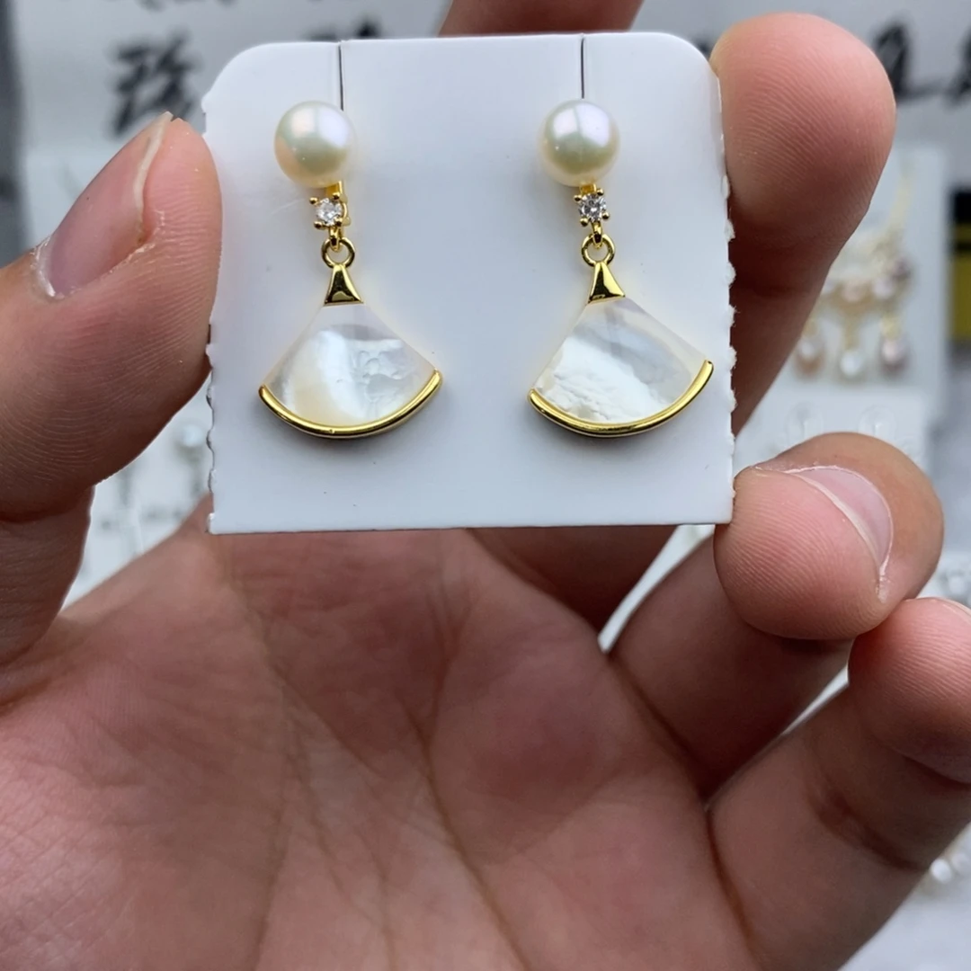 未镶嵌耳饰淡水珍珠