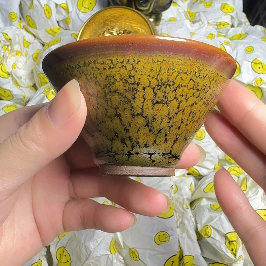 茶盏你在那里等下来我们