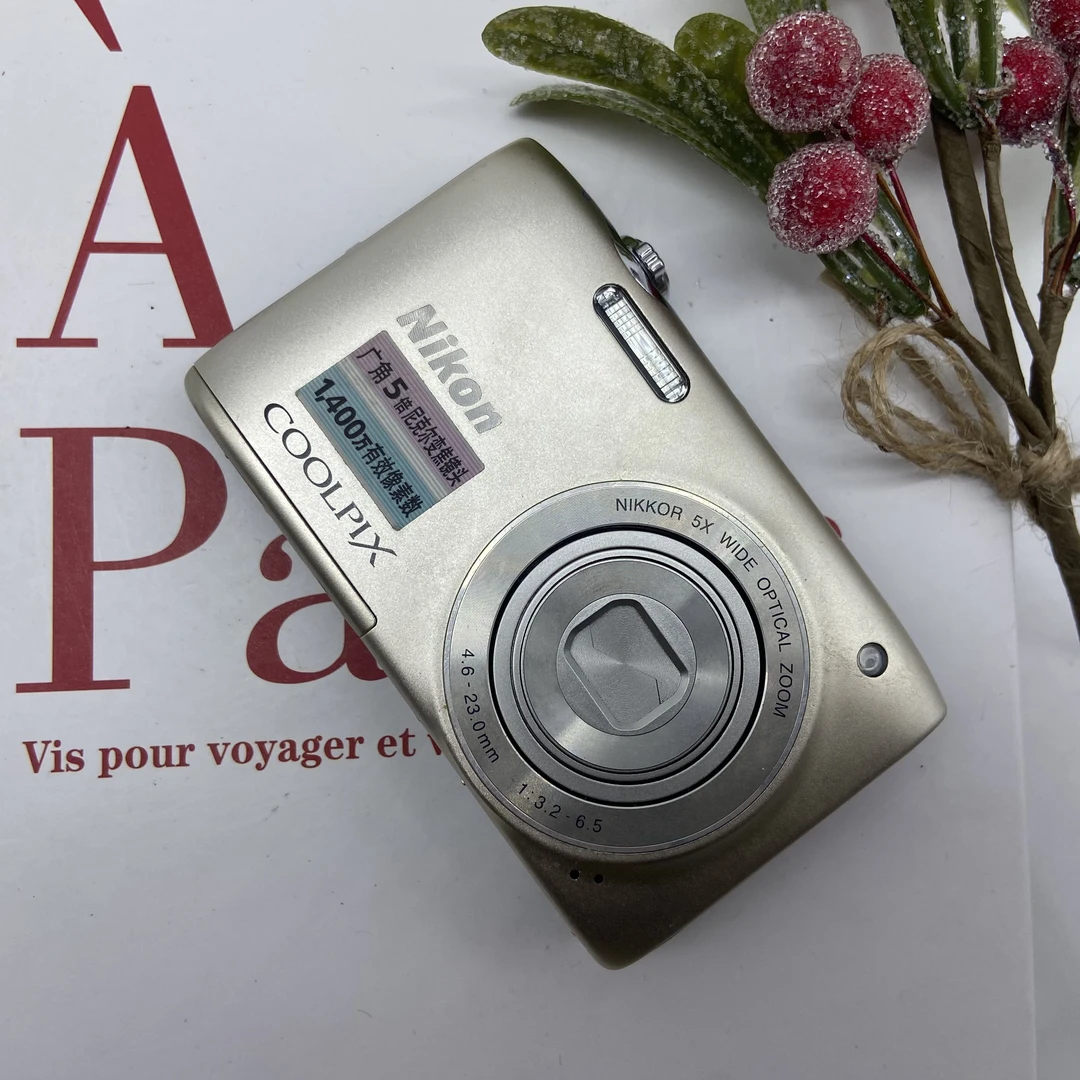 95新 Nikon/尼康 S3100 1400万像素 5倍光学变焦 (no退no换）
