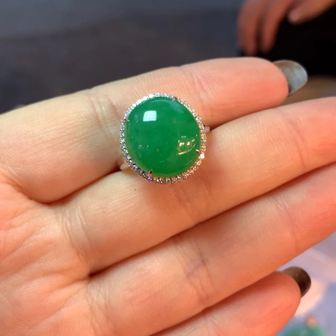 【闪购商品】翡翠颈饰18K金镶嵌?***?戒指