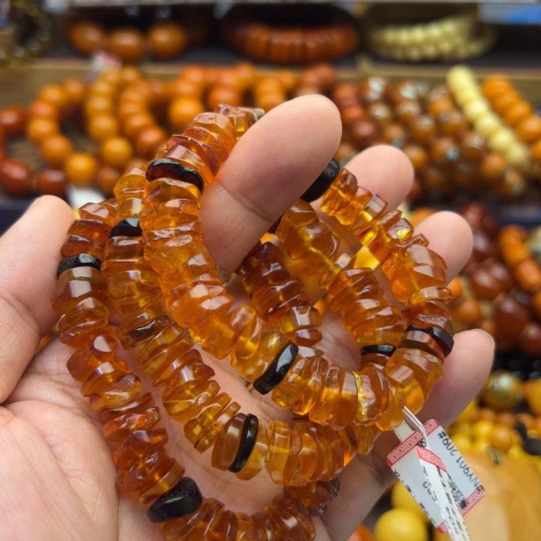 琥珀未镶嵌珠宝奇石多样性发其一