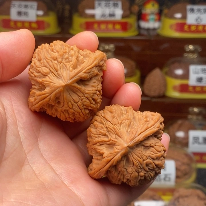 吊坠文玩核桃大南疆47