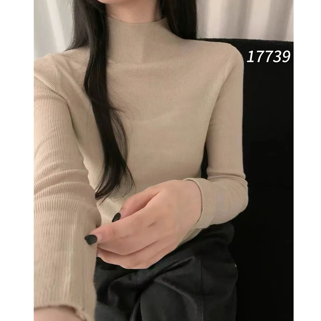 17739 CHUXUN（部无水洗唛介意慎拍)净版半高领长袖打底针织衫