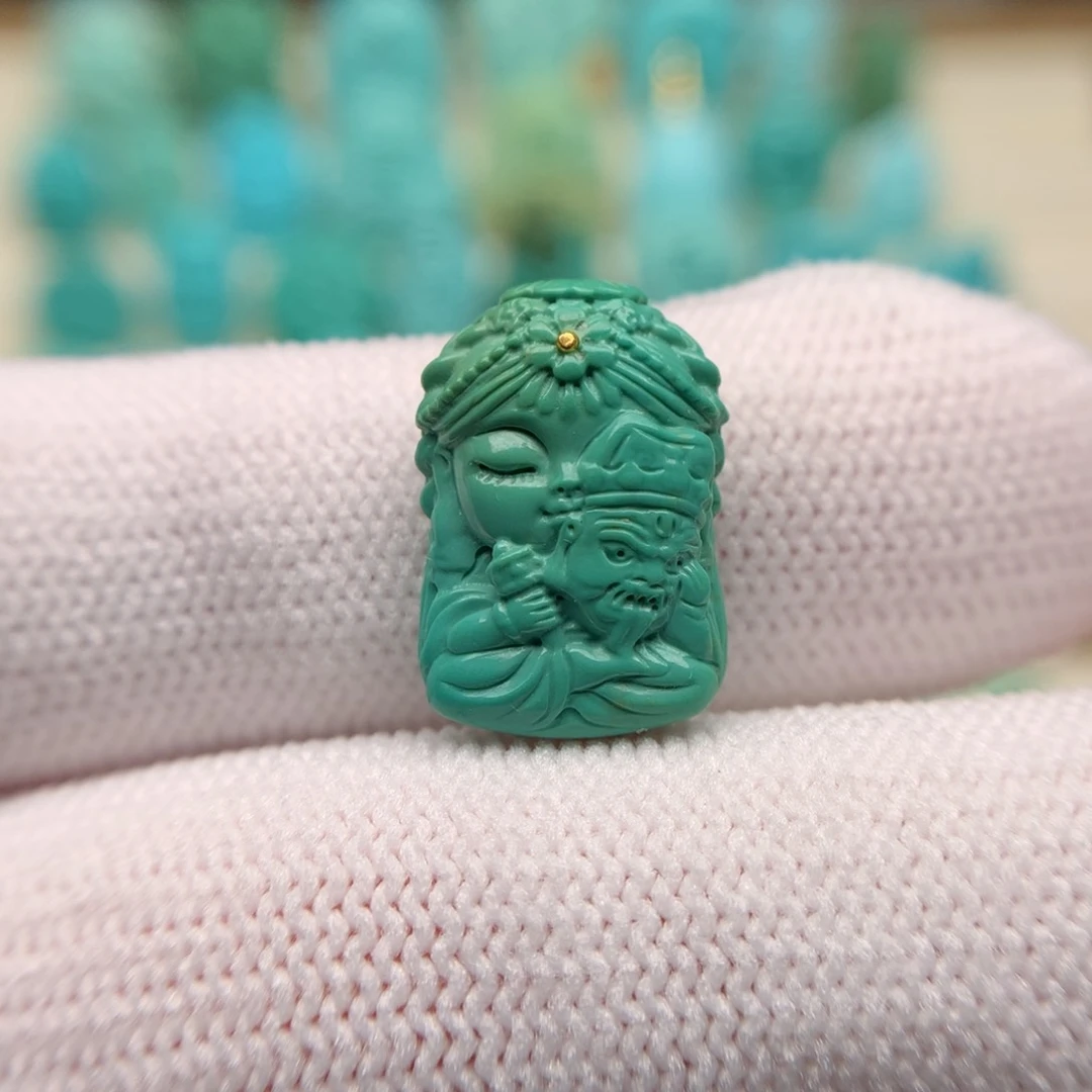 绿松石配饰未镶嵌