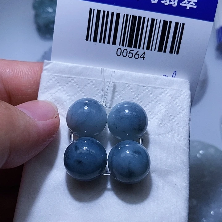 翡翠未镶嵌颈饰天光墟翡翠市场现金代购