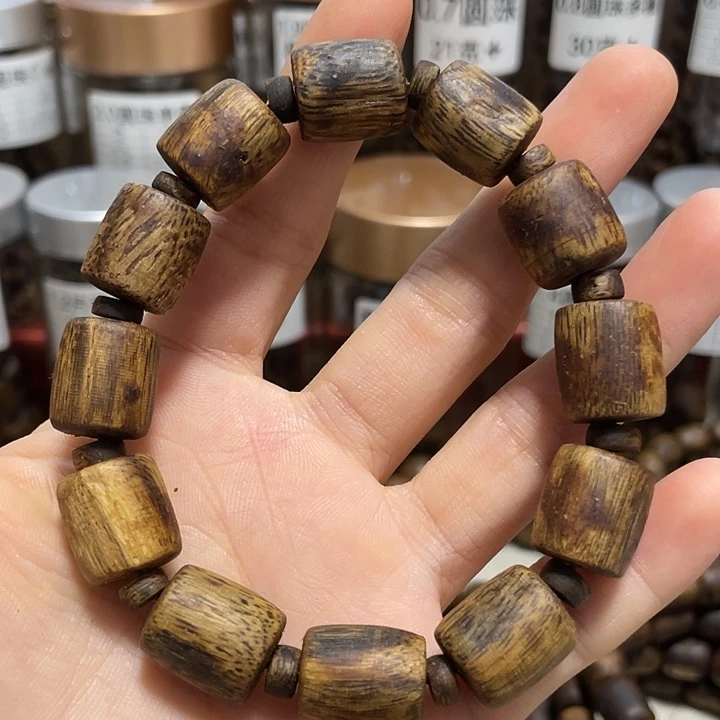 沉香沉香碎屑桶珠随形单圈14g