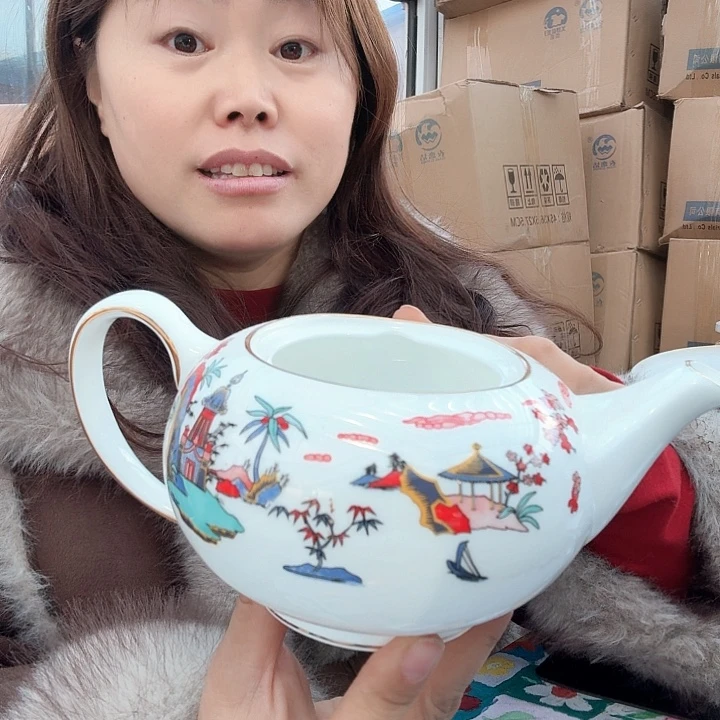 骨瓷城堡茶壶没有盖子微瑕