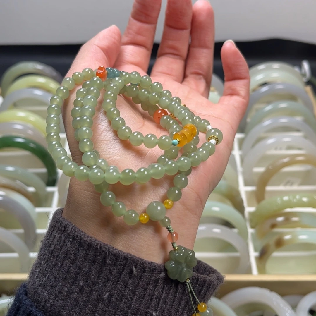 和田玉未镶嵌毛衣链