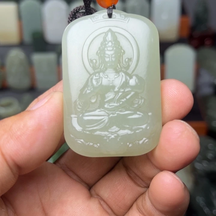 背***影和田玉未镶嵌挂件