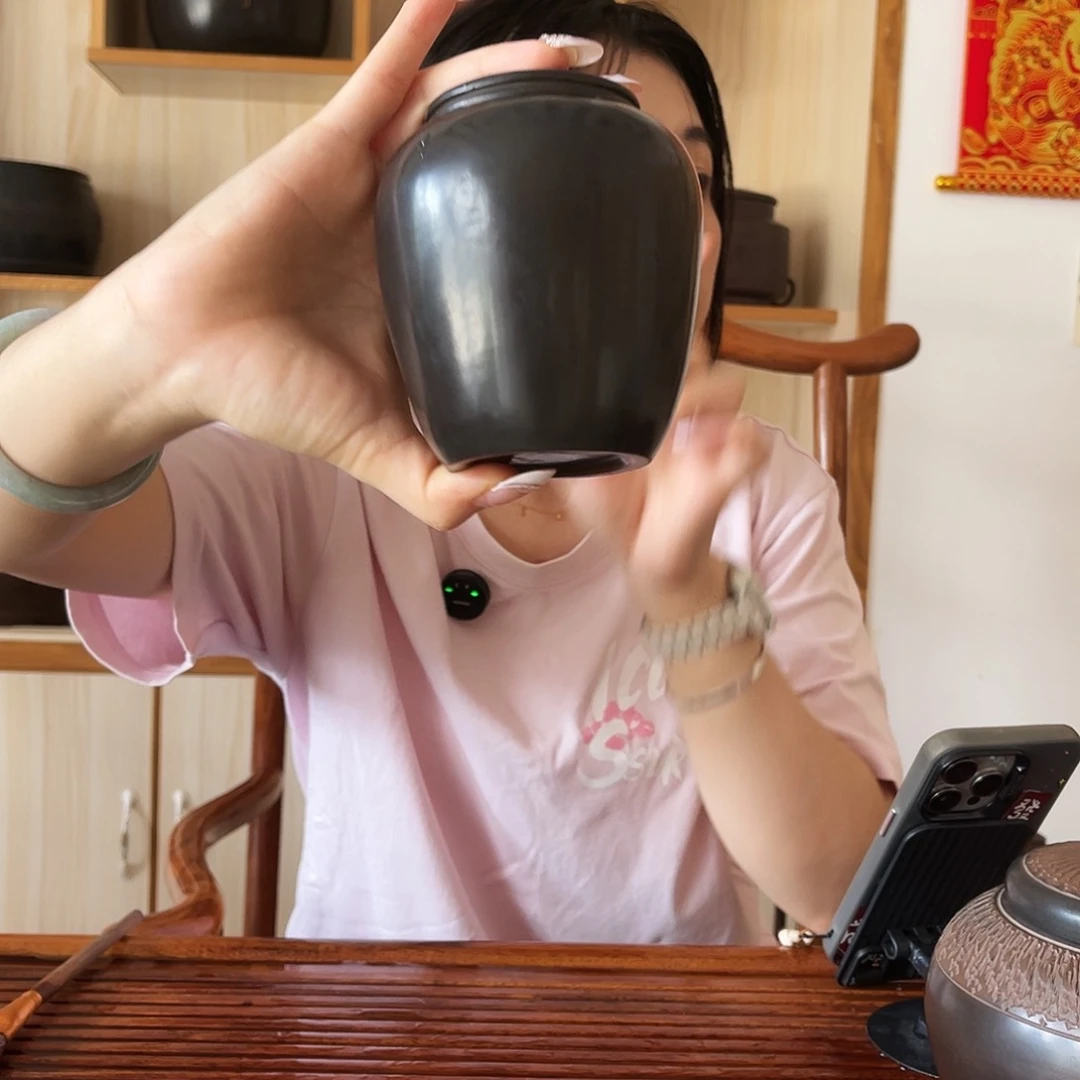 钦州坭兴陶茶叶罐二两